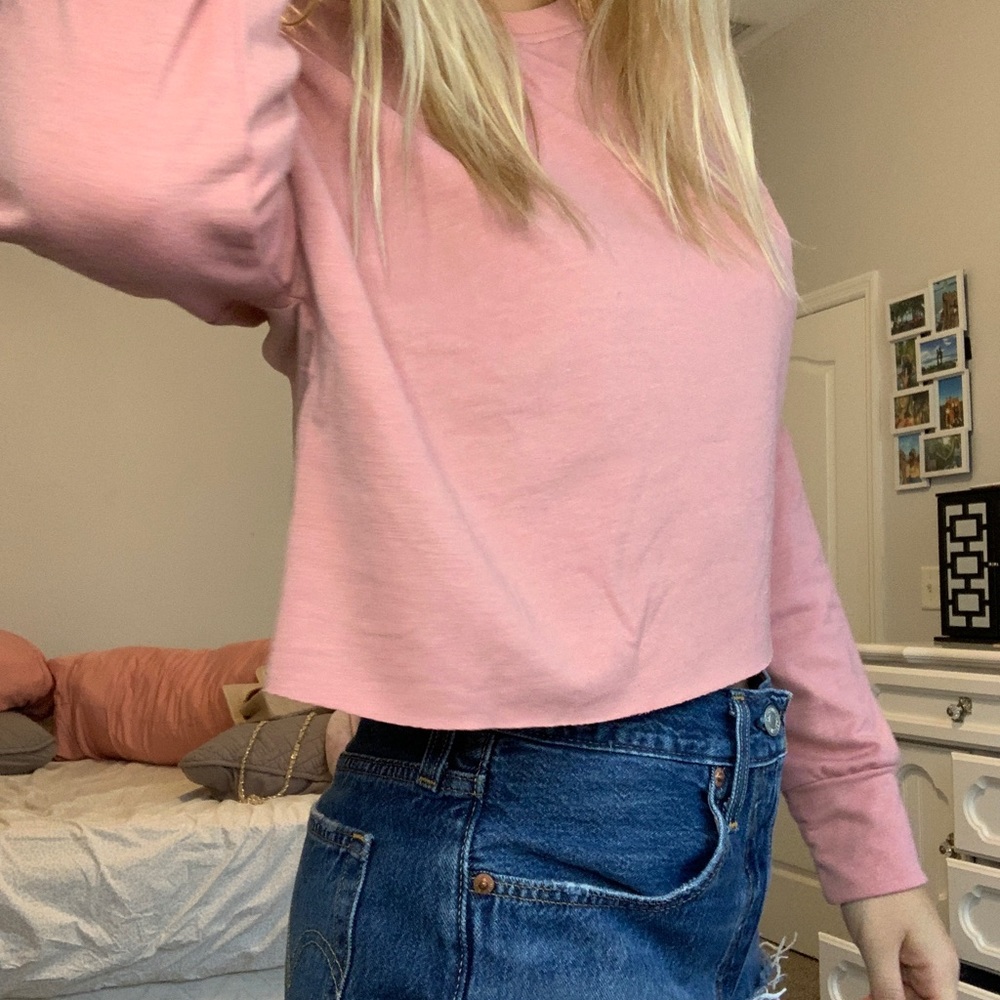Cropped crew neck